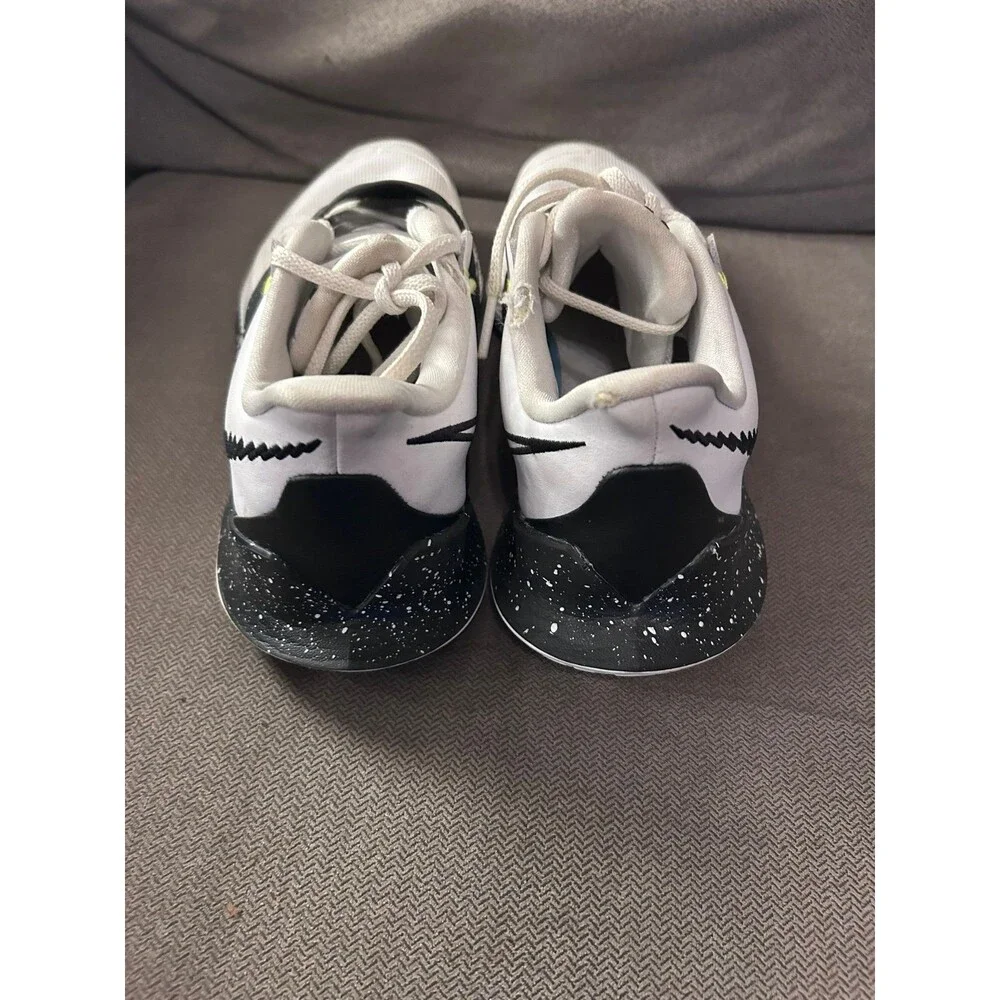 Nike Kyrie Basketball Shoes Men 8